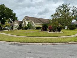 Picture of 1734 Powder Ridge Dr, Valrico, FL 33594