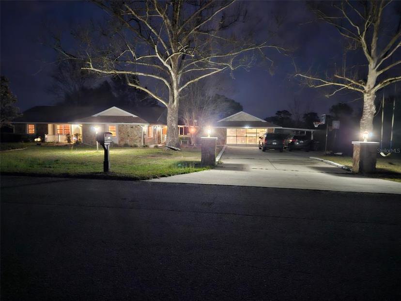 Picture of 8921 S Thoroughbred Point, Inverness FL 34452