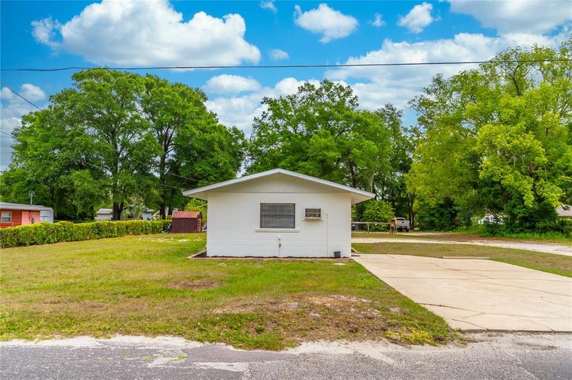 Picture of 1401 E Carolina Avenue, Deland FL 32724