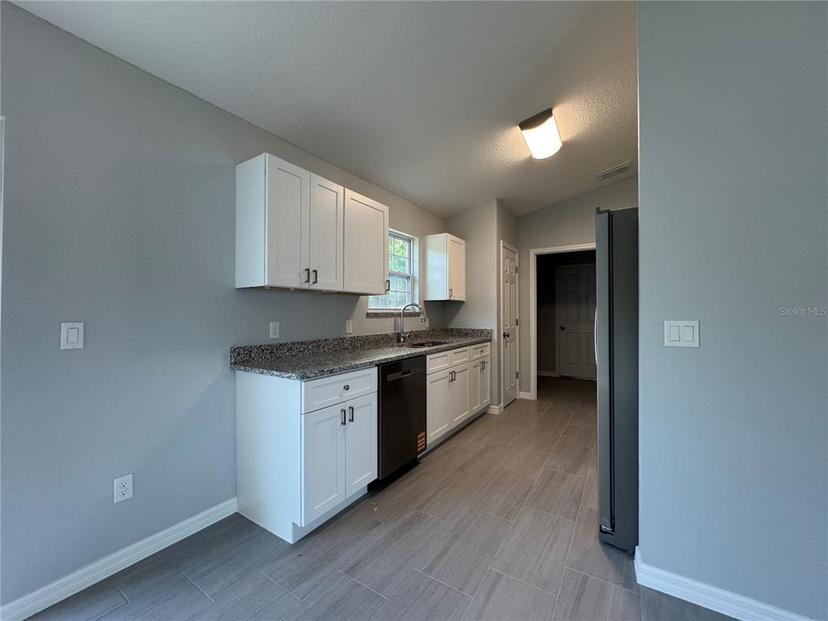 Picture of 930 NW 124Th Place, Citra FL 32113