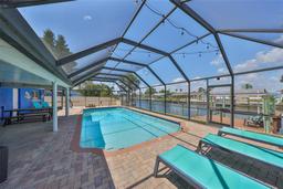 Picture of 1011 Spindle Palm Way, Apollo Beach, FL 33572