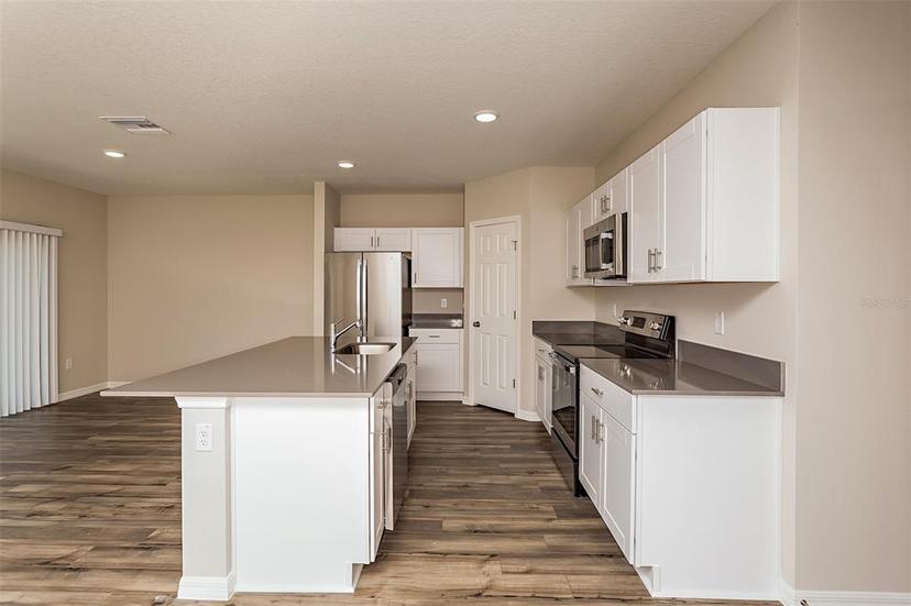 Picture of 37222 Sagemoor Drive, Zephyrhills FL 33541