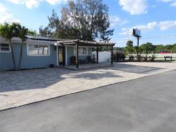 Picture of 8822 Rocky Creek Drive, Tampa, FL 33615