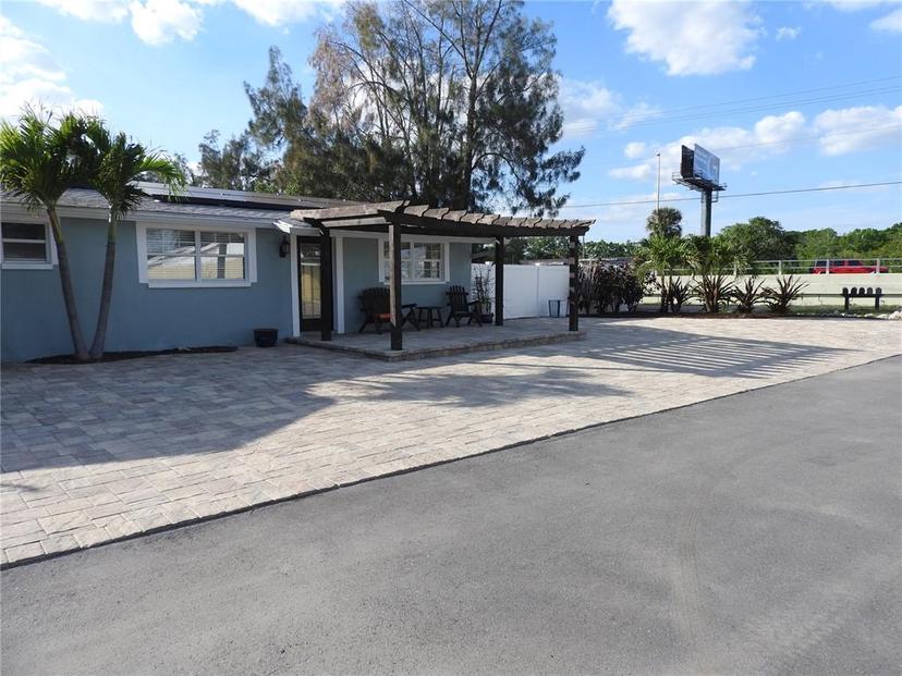 Picture of 8822 Rocky Creek Drive, Tampa FL 33615