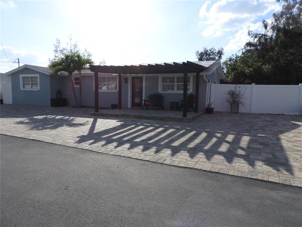 Picture of 8822 Rocky Creek Drive, Tampa, FL 33615