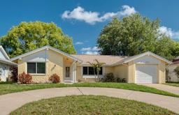 Picture of 8505 Lincolnshire Drive, Hudson, FL 34667