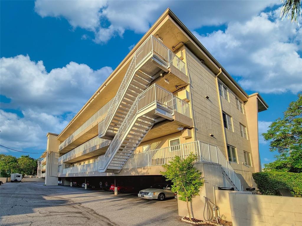 Picture of 55 Harbor View Lane Unit 108, Belleair Bluffs, FL 33770