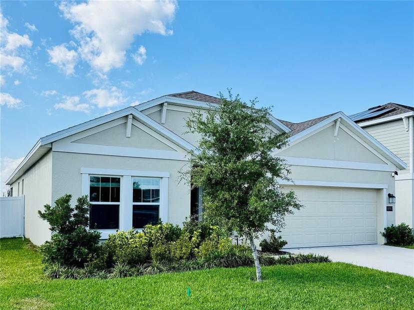 Picture of 897 Laurel View Way, Groveland FL 34736