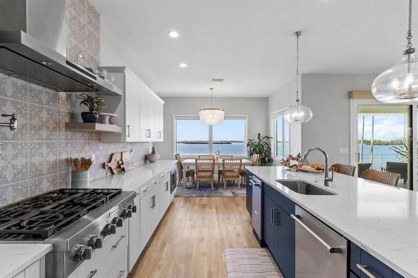 Picture of 12010 W Bayshore Drive, Crystal River FL 34429