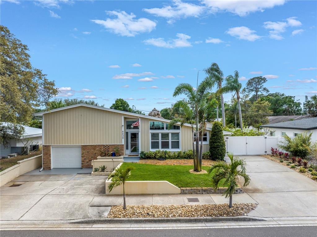 Picture of 6630 Gulfport Boulevard S, South Pasadena, FL 33707
