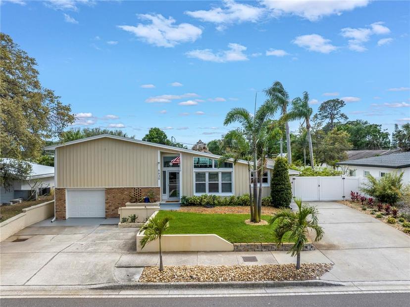 Picture of 6630 Gulfport Boulevard S, South Pasadena FL 33707