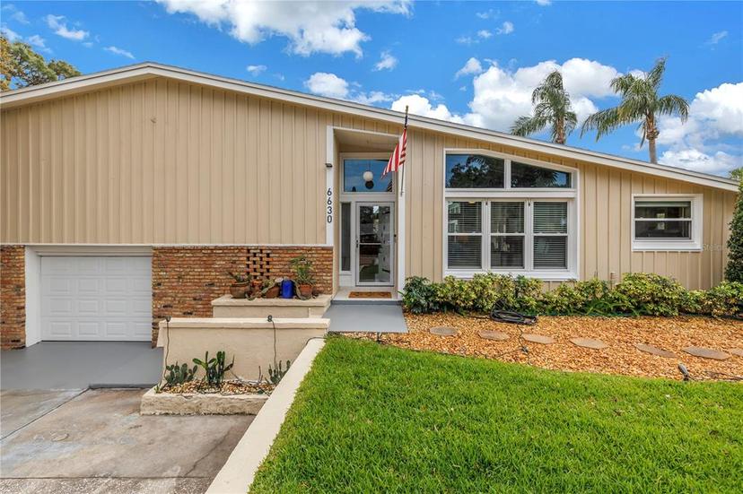 Picture of 6630 Gulfport Boulevard S, South Pasadena FL 33707