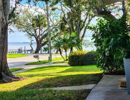 Picture of 2806 W Shelton Avenue, Tampa, FL 33611