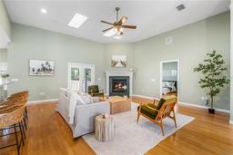 Picture of 1403 NW 120Th Terrace, Gainesville, FL 32606