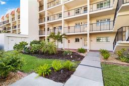 Picture of 230 Santa Maria Street Unit 333, Venice, FL 34285