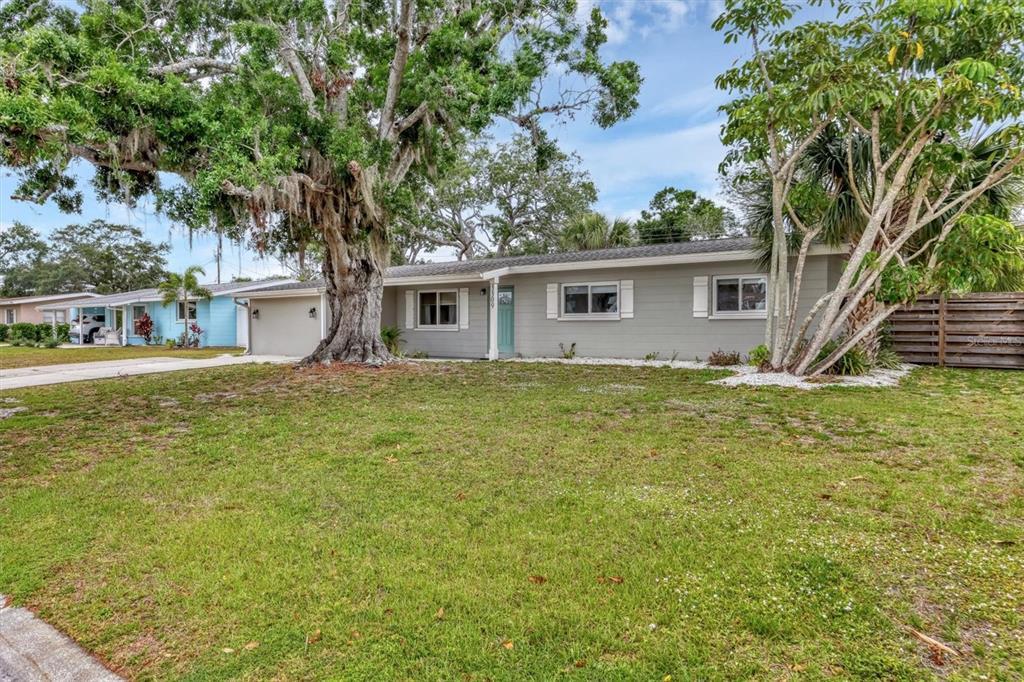 Picture of 3309 Bougainvillea Street, Sarasota, FL 34239