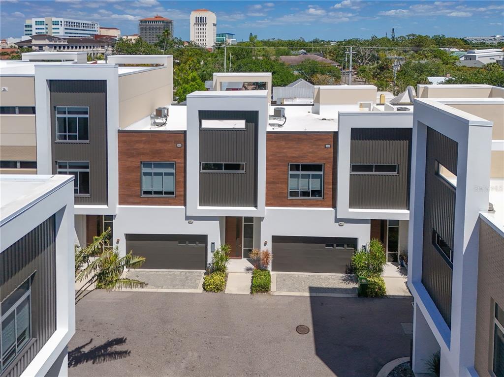 Picture of 221 Cosmopolitan Court, Sarasota, FL 34236
