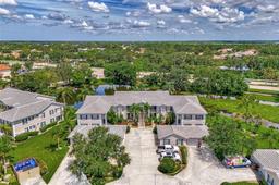 Picture of 902 Addington Court Unit 202, Venice, FL 34293