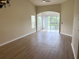 Picture of 902 Addington Court Unit 202, Venice, FL 34293