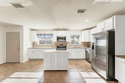 Picture of 2151 Upton Avenue, Sarasota, FL 34232