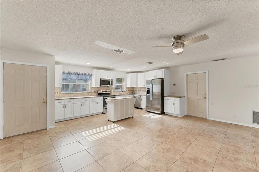 Picture of 2151 Upton Avenue, Sarasota FL 34232