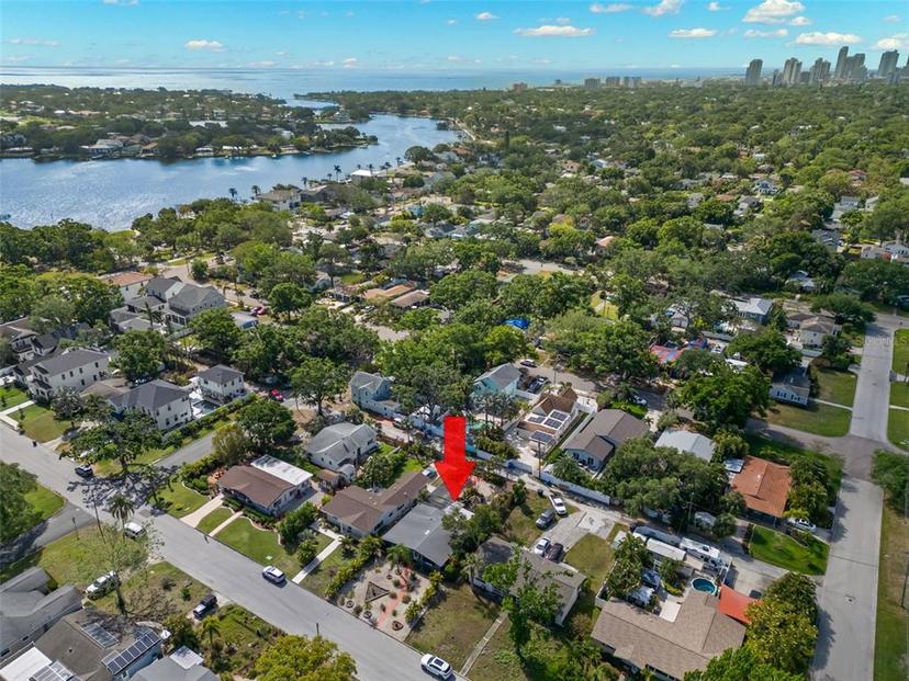 Picture of 230 32Nd Avenue N, St Petersburg FL 33704