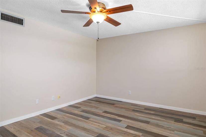Picture of 4885 1St Street Ne Unit 308, St Petersburg FL 33703
