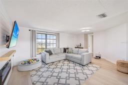 Picture of 1365 Sussex Road, Venice, FL 34293