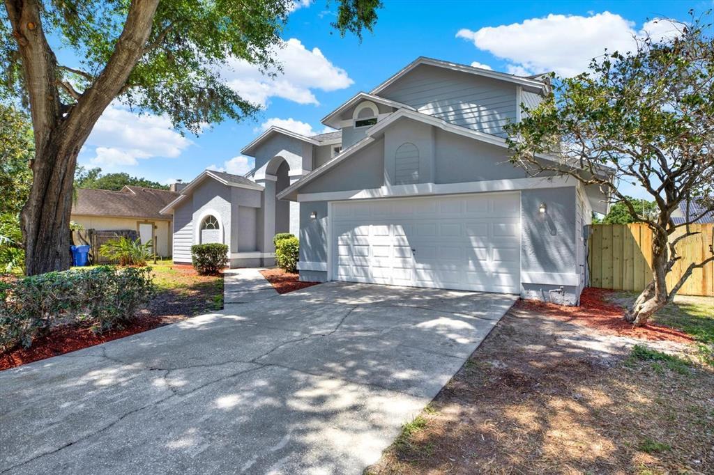 Picture of 10423 Ashley Oaks Drive, Riverview, FL 33578