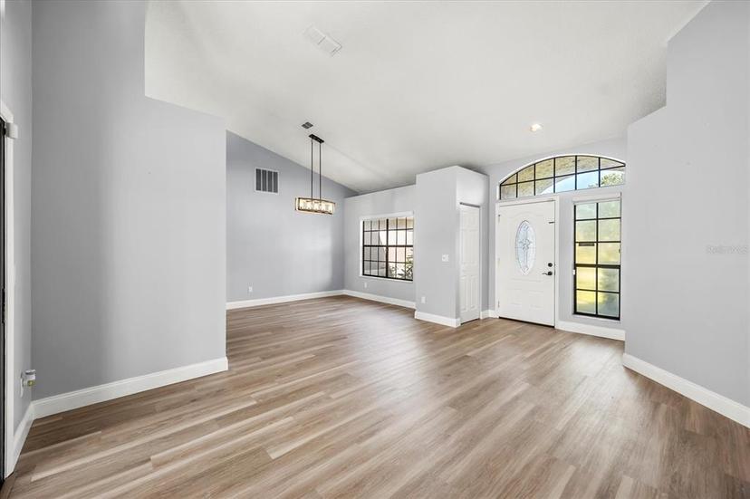 Picture of 14737 Eagles Crossing Drive, Orlando, FL 32837
