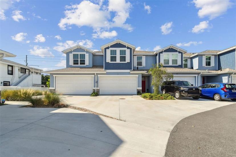 Picture of 414 Finn Way Unit 4, Dunedin FL 34698