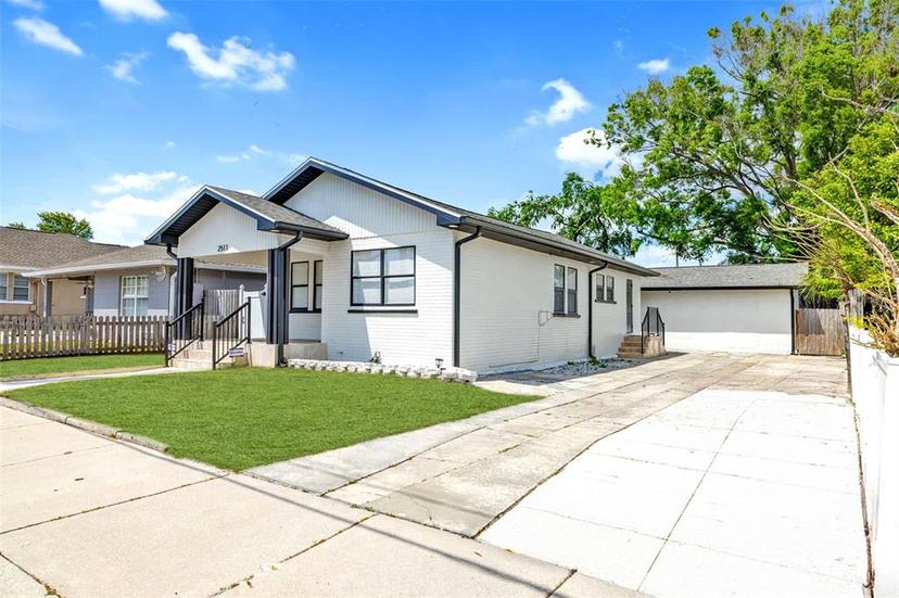 Picture of 2511 W Braddock Street, Tampa FL 33607