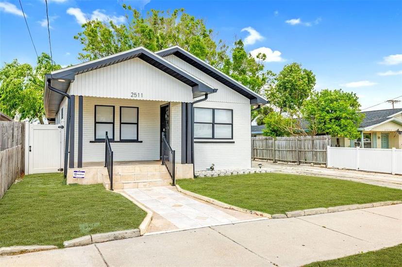Picture of 2511 W Braddock Street, Tampa FL 33607