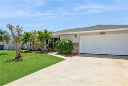 Picture of 560 Oxford Drive, Venice, FL 34293