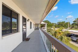 Picture of 106 Lakeview Place Unit 106, Oldsmar, FL 34677
