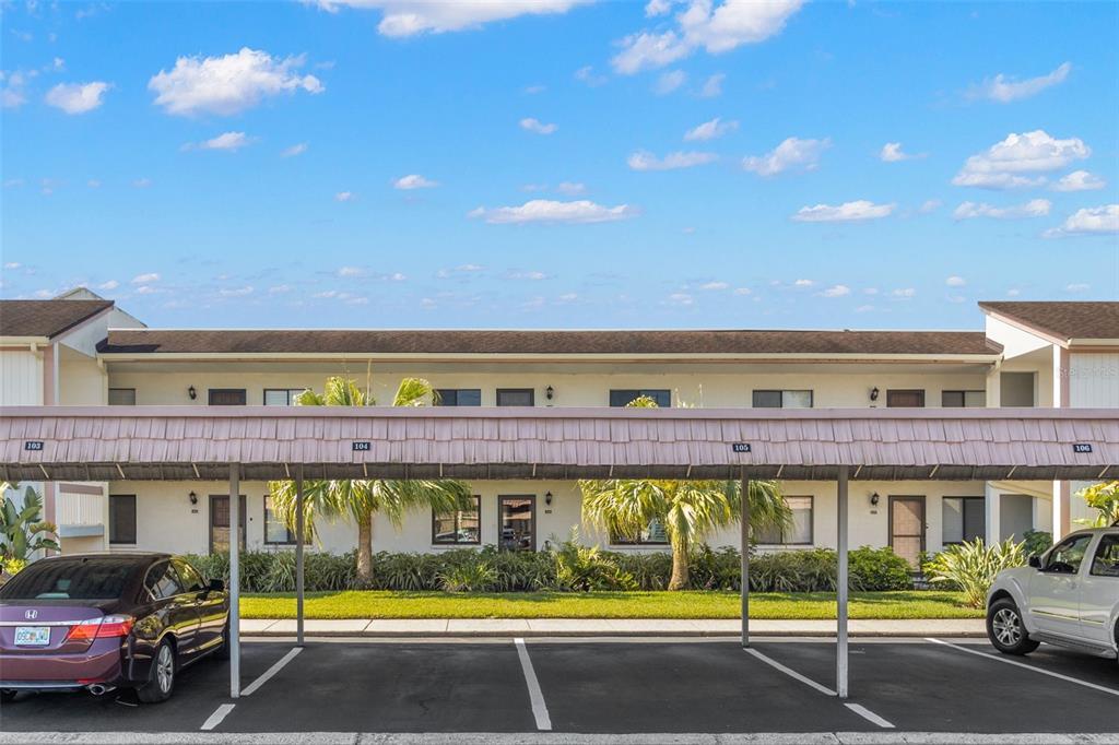 Picture of 106 Lakeview Place Unit 106, Oldsmar, FL 34677