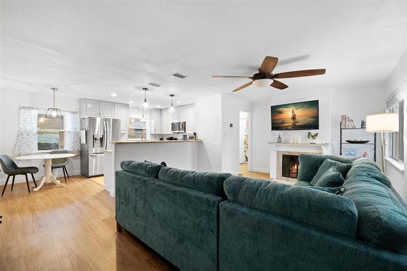 Picture of 6919 12Th Street N, St Petersburg FL 33702