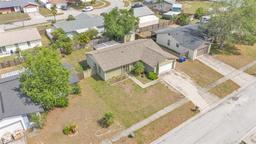 Picture of 2707 Manor Hill Drive, Brandon, FL 33511