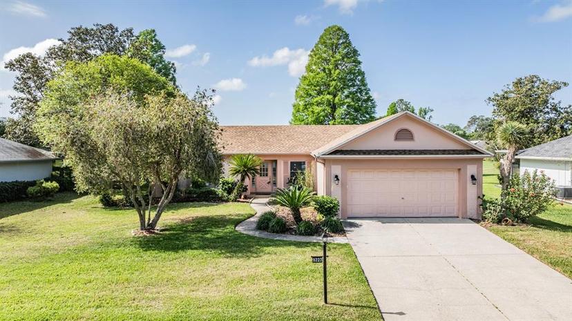 Picture of 9223 Pebble Creek Drive, Tampa FL 33647
