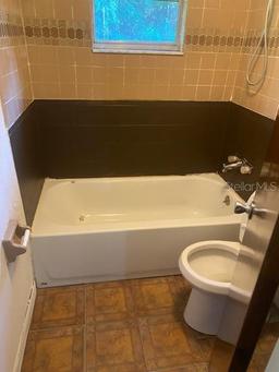 Picture of 37 NW 3Rd Avenue, Webster, FL 33597