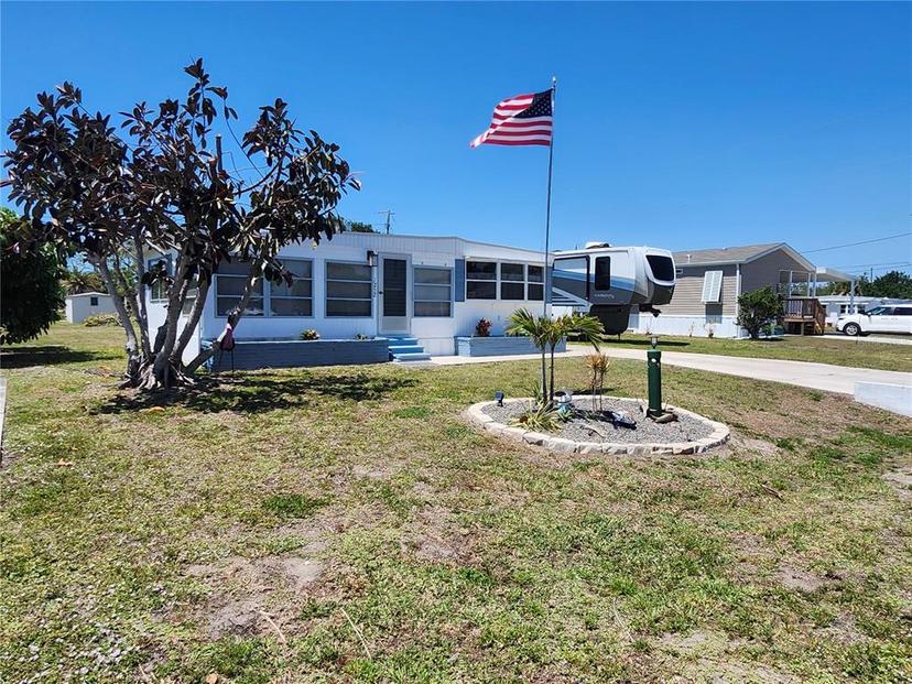 Picture of 1252 Kingfisher Drive, Englewood FL 34224