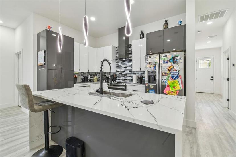 Picture of 2305 W Kentucky Avenue, Tampa FL 33607