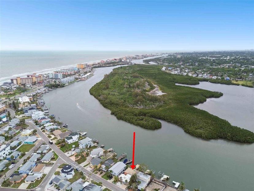 Picture of 566 182Nd Avenue E, Redington Shores FL 33708