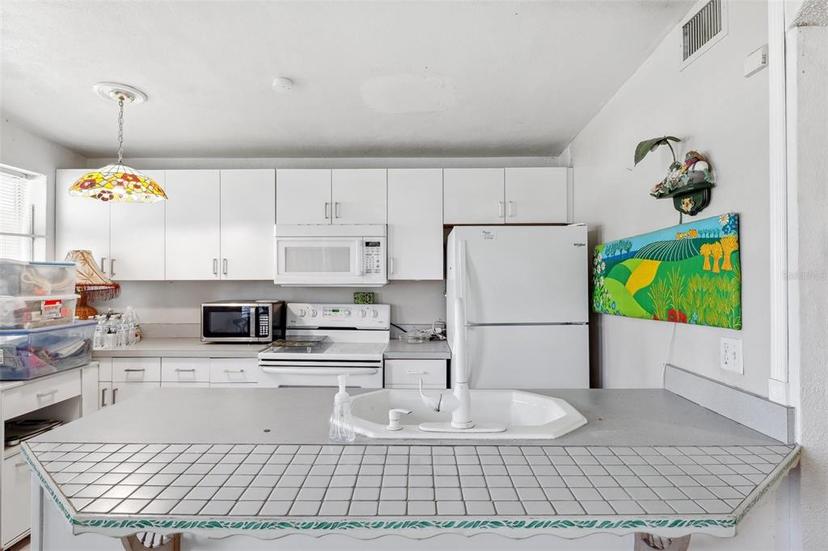 Picture of 6047 Francis Drive, Apollo Beach FL 33572