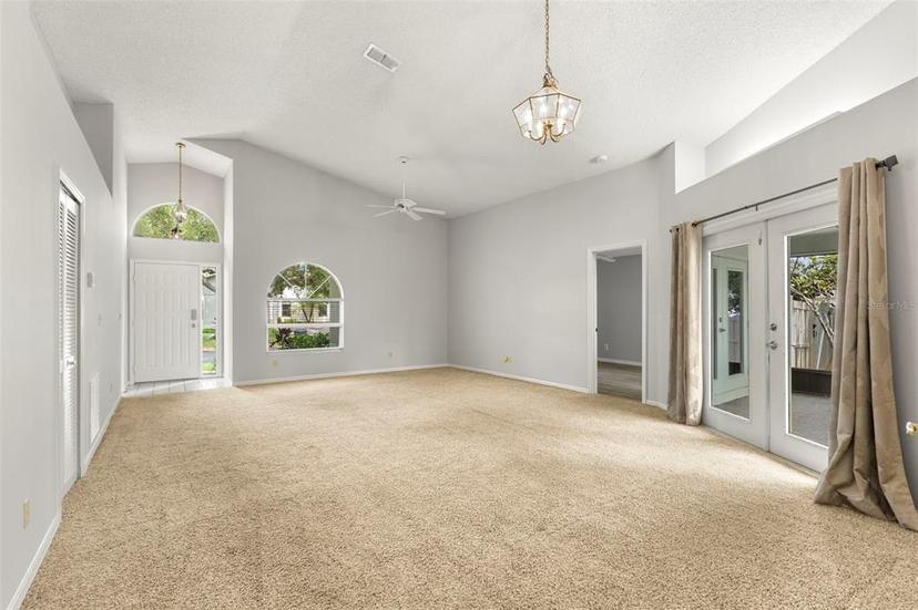 Picture of 5269 White Sand Circle Ne, St Petersburg FL 33703