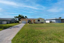 Picture of 81 Oakland Hills Place, Rotonda West, FL 33947