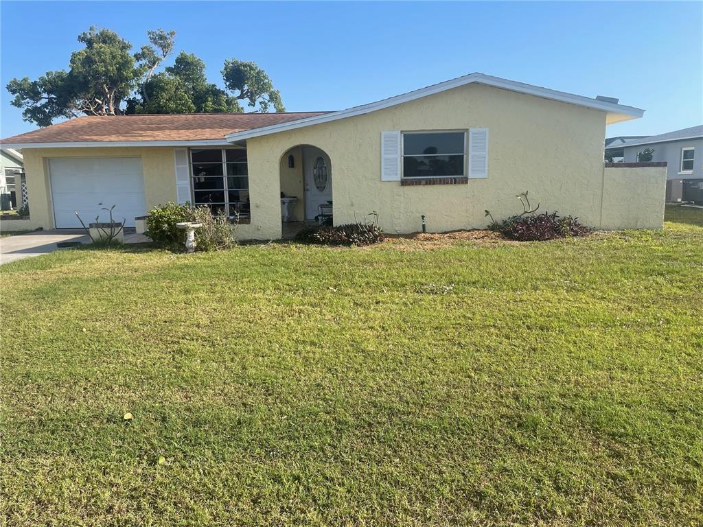 Picture of 81 Oakland Hills Place, Rotonda West, FL 33947