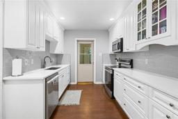 Picture of 3030 SW 1St Avenue, Gainesville, FL 32607