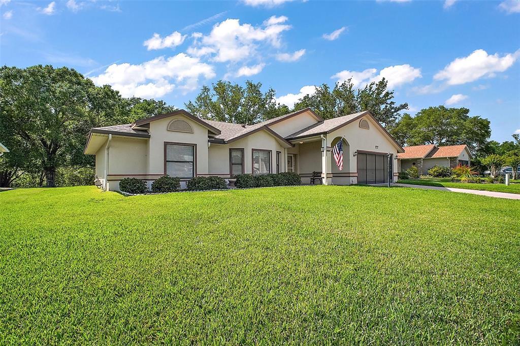 Picture of 27022 Racquet Circle, Leesburg, FL 34748