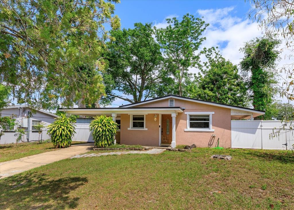 Picture of 1219 Helen Street, Apopka, FL 32703